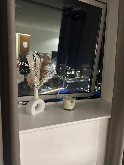Mediacity Studio Apartment Salford-Quays Manchester Bagian luar foto