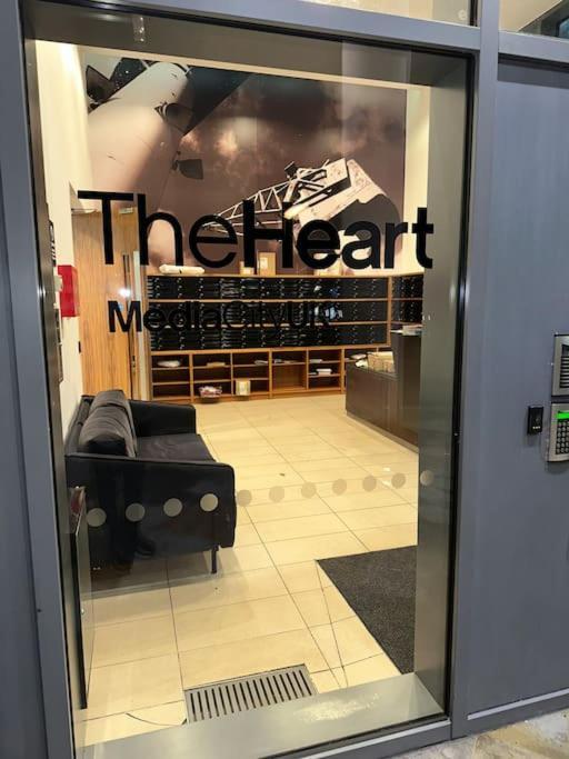 Mediacity Studio Apartment Salford-Quays Manchester Bagian luar foto