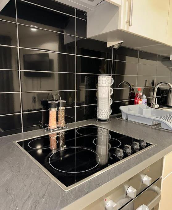 Mediacity Studio Apartment Salford-Quays Manchester Bagian luar foto