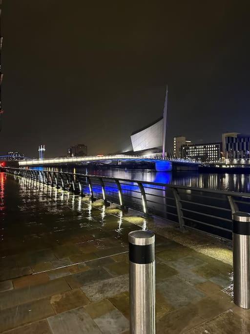 Mediacity Studio Apartment Salford-Quays Manchester Bagian luar foto