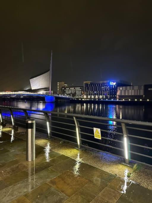 Mediacity Studio Apartment Salford-Quays Manchester Bagian luar foto
